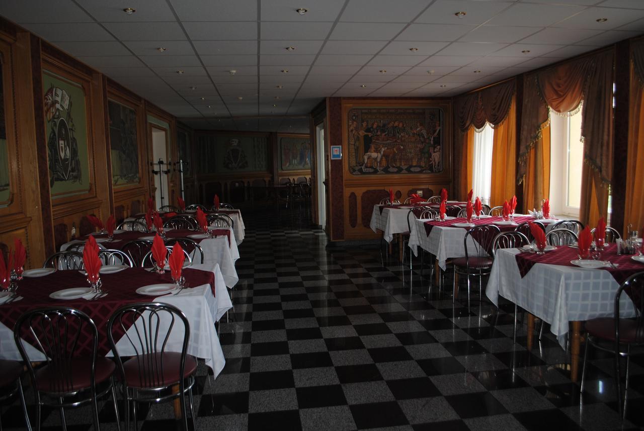 Hotel - Restaurant "Lion'S Heart" Velyka Omelyana 외부 사진